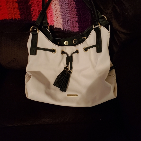 Purses wallets and duffle bags - Picture 13 of 16